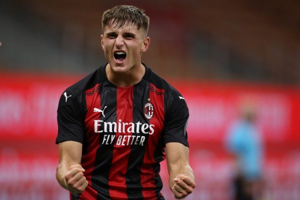 Rent first and then buy the total price 10 million! Longo: Milan striker Colognebo undergoes Genoa medical examination next Monday