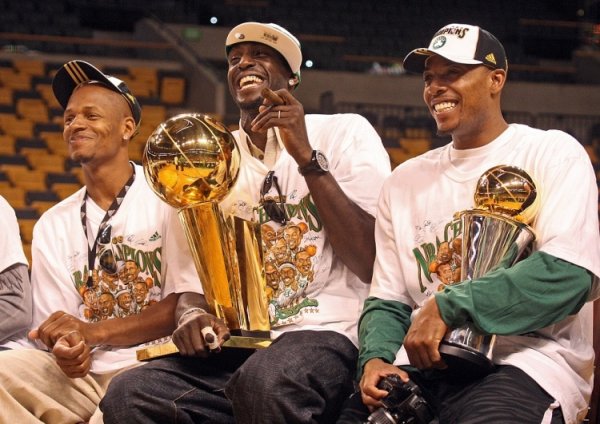 Perkins talks about the Green Army s Big Three: KG is the best player on the team. He is the most comprehensive and important.